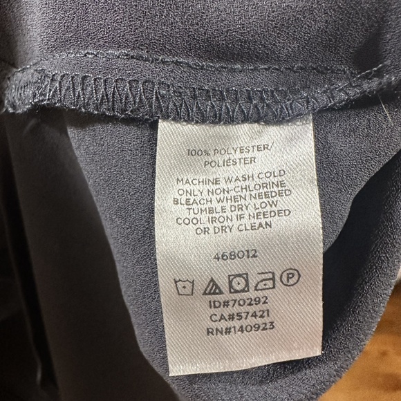 NWT LOFT Steel Ruffle Short Sleeve High Neck Button Blouse Womens Petite Small - Picture 7 of 7